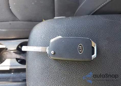 2020 Kia Forte Lxs z USA, uszkodzony, nr VIN 3KPF24AD1LE241722